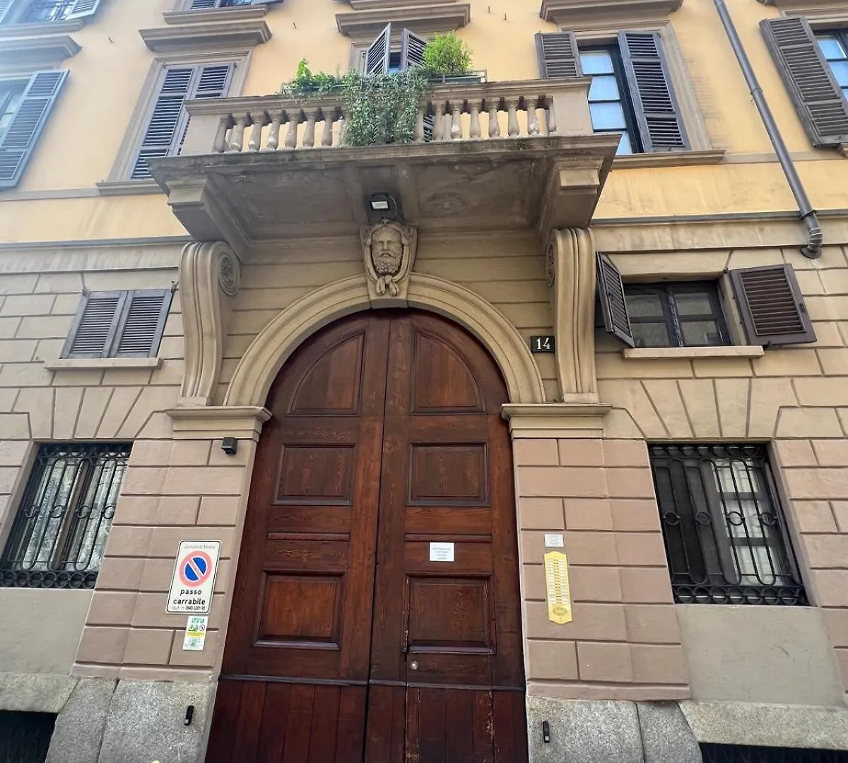 Comfortable And Quiet Sant'Ambrogio Apartment Milano