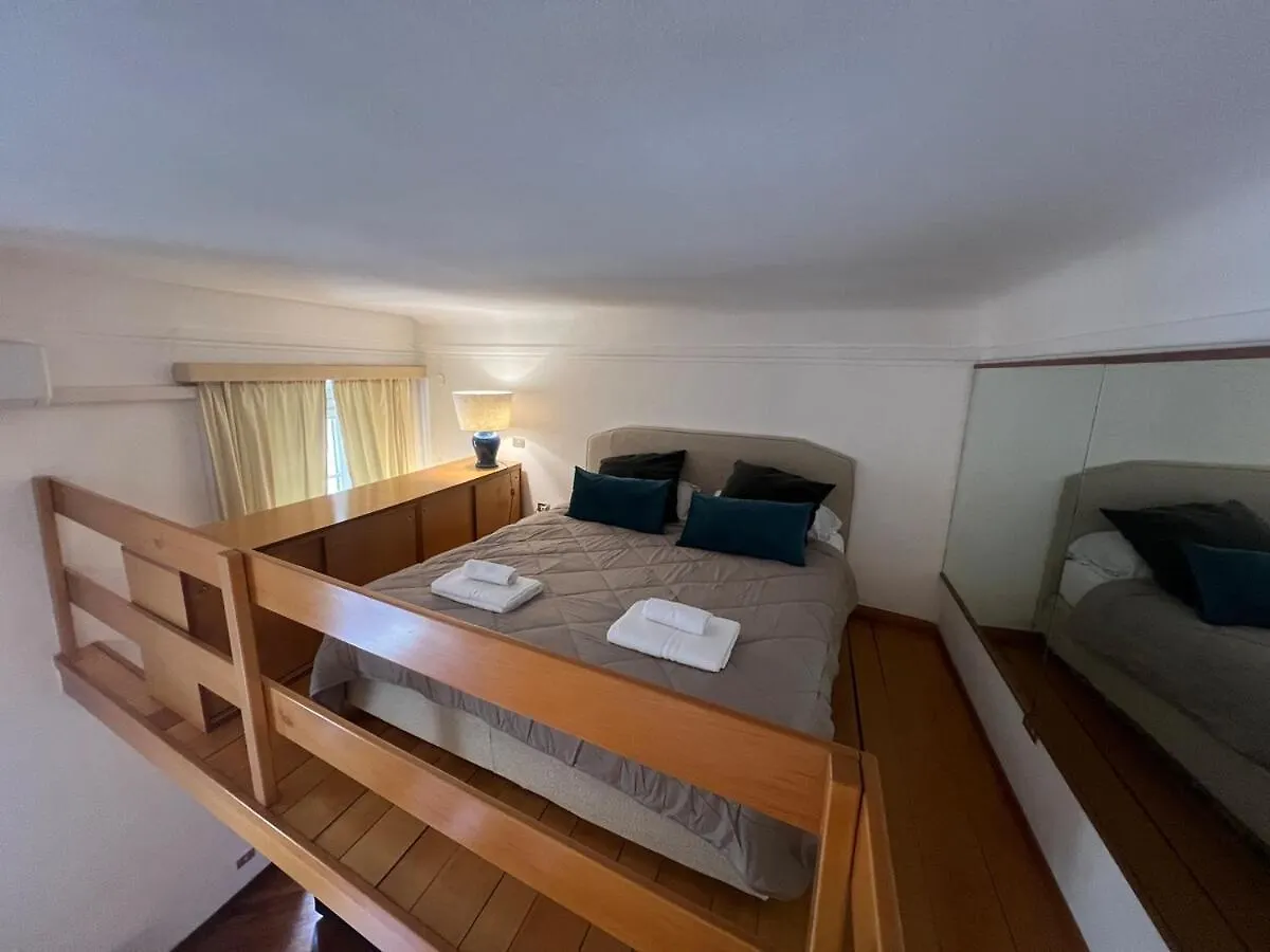 Comfortable And Quiet Sant'Ambrogio Apartment Μιλάνο